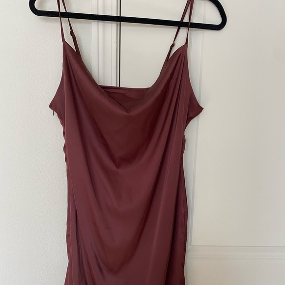 Verdusa Women's Split Hem Cowl Neck Spaghetti Strap Satin Dress - Picture 3 of 6